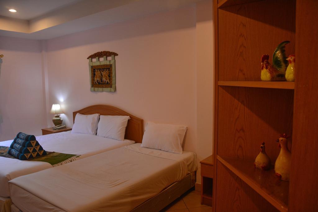 Seven Oaks Inn Jomtien Beach Room photo